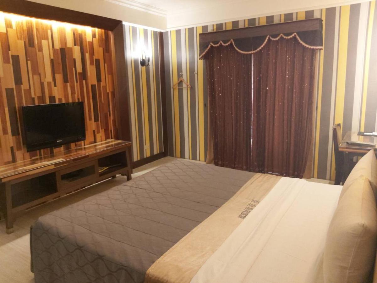 Chateau Motel Гаосюн Екстер'єр фото