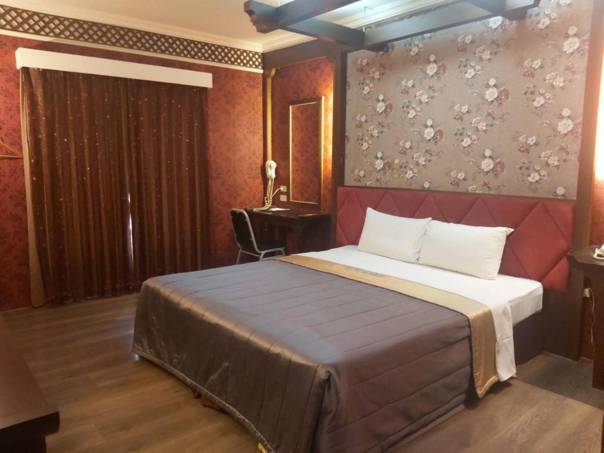 Chateau Motel Гаосюн Екстер'єр фото